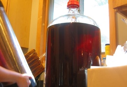 Kegging the Braggot (1594 visits) Braggot is a blend of mead and beer. Look how crystal clear this baby turned out! It's at about 9 mo... Kegging the Braggot